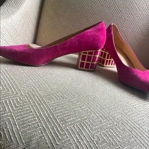 Fuchsia suede pumps with gold heel detail